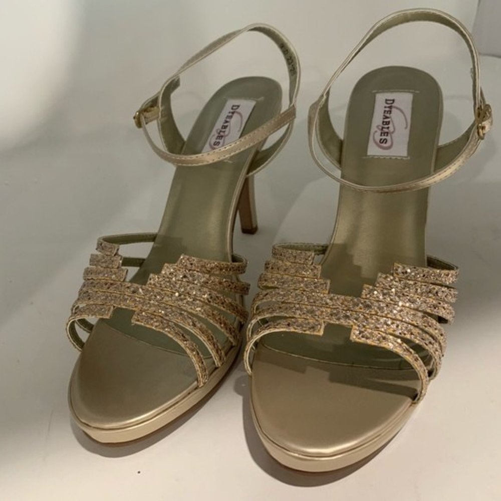 Dyeables Women’s Leah Platform Sandal,Champagne Glitter,9.5 D US